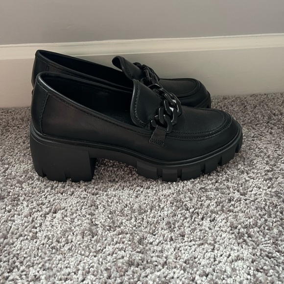 Madden Girl Platform Loafers - Picture 4 of 5